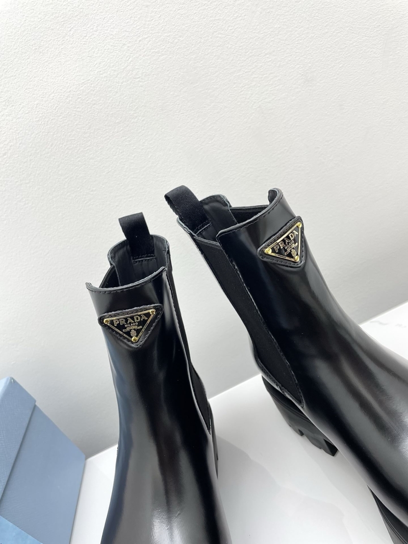 Pra*a boots